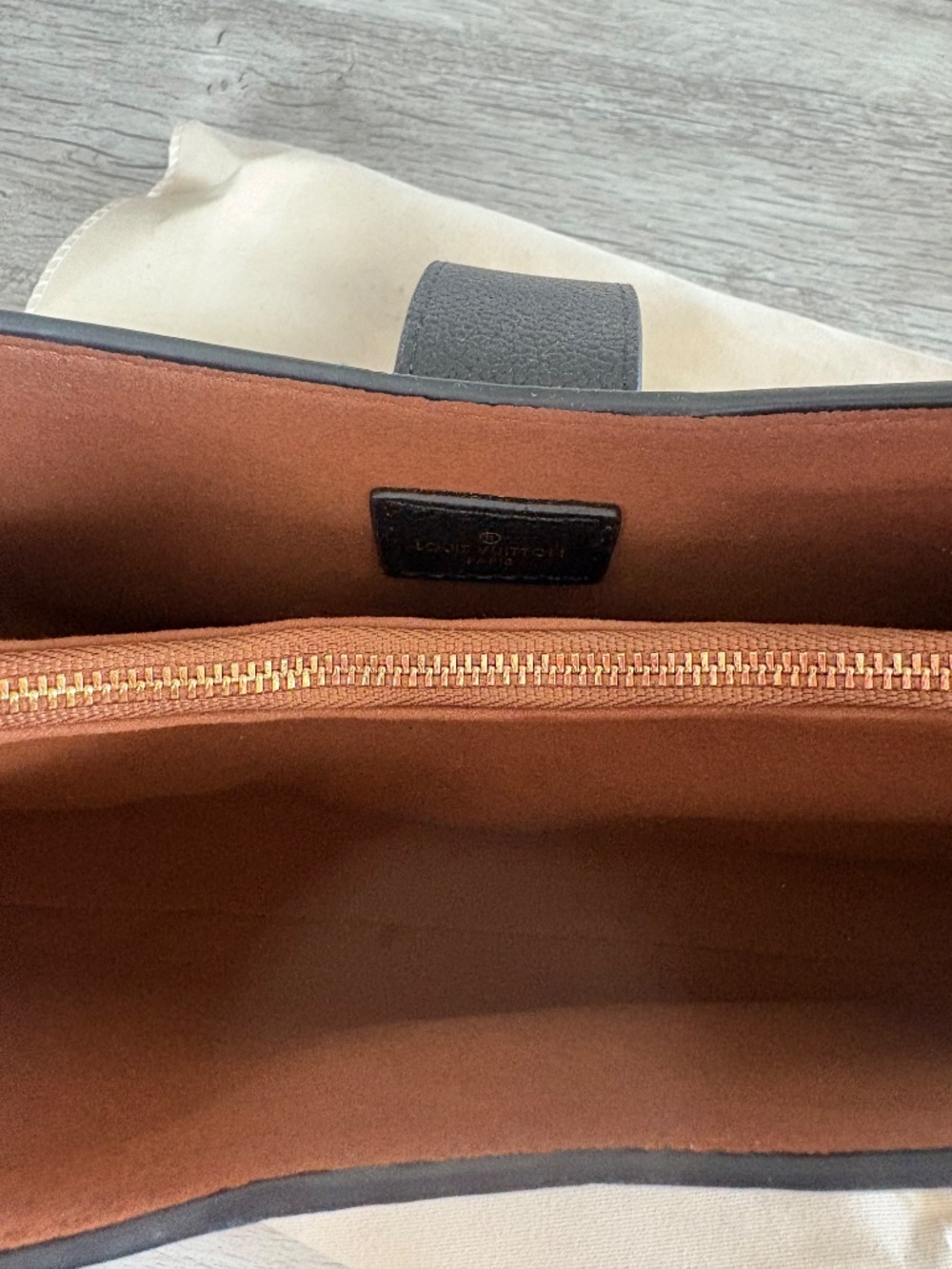 Black Shoulder Bag - Picture 2 of 3